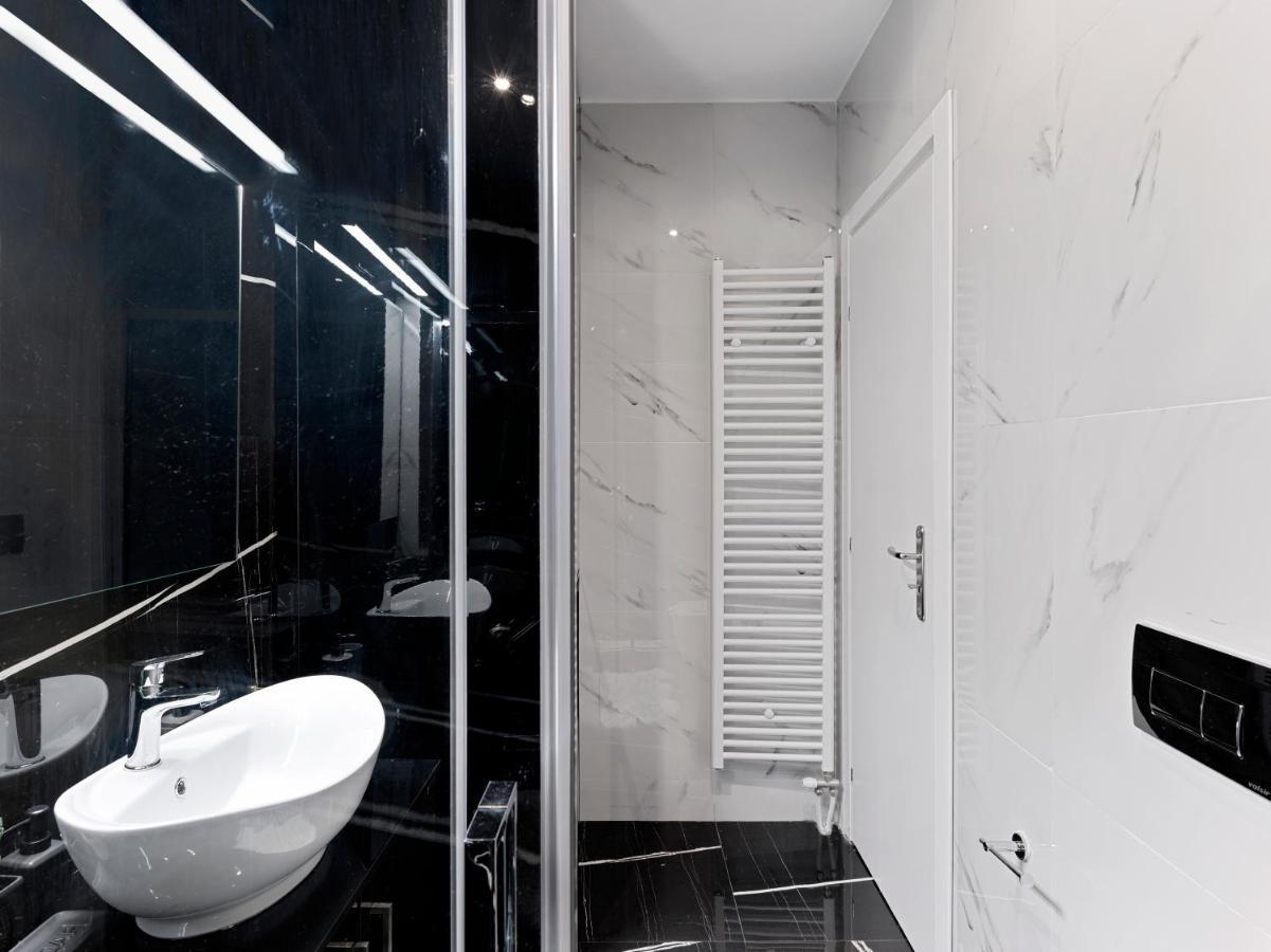 Elegant Apartment In Glyfada Ateny Zewnętrze zdjęcie